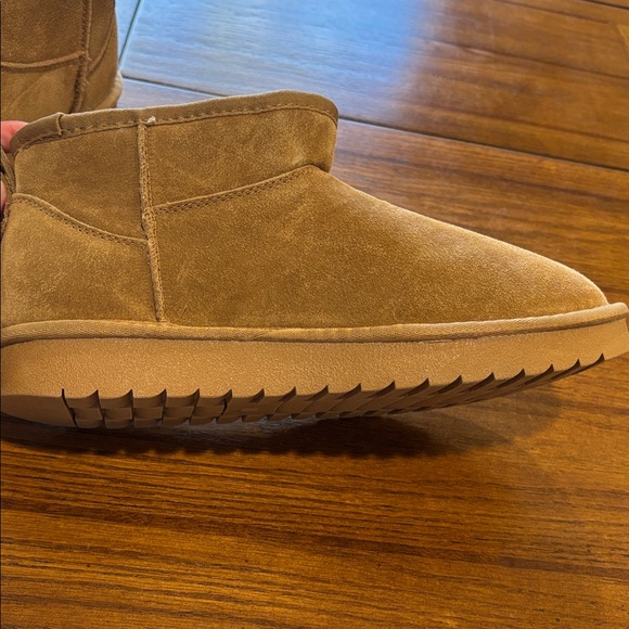 Project Cloud Hippy-CL Cozy Tan Suede Ankle Boots - Picture 3 of 11